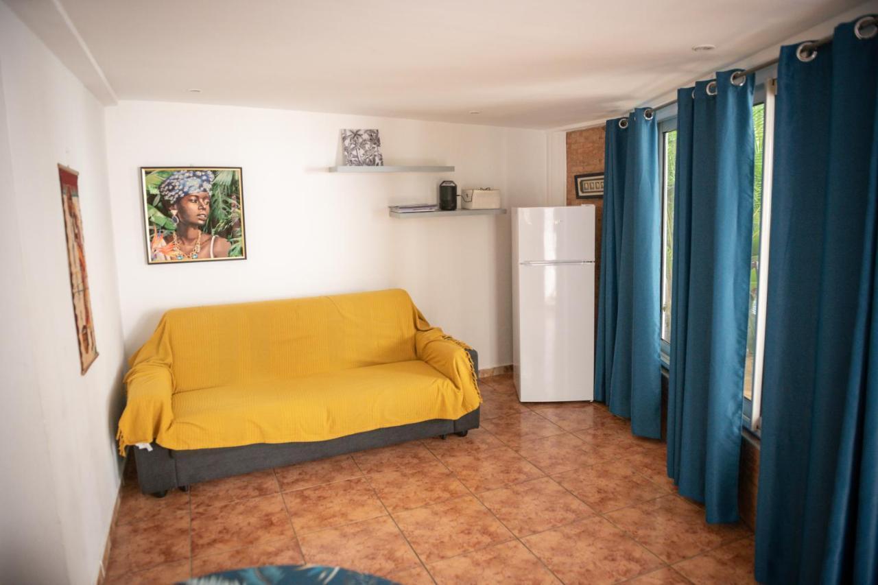 Chambres D'Hotes Du Domaine Des Doudous サン・ピエール エクステリア 写真